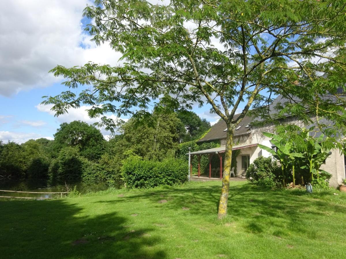 La Ferme De L'Isle Et Sa Roulotte Acomodação com café da manhã Avaray Exterior foto
